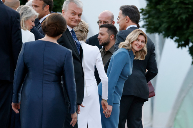 阳光活泼的欧琳娜，为了这一场严肃而且沈重的会议增添了许多色彩。（路透社）