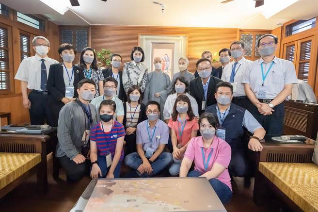 慈濟醫院進駐南投，南投縣議員們樂觀其成，期盼慈濟能在南投設置醫學中心，提升南投的醫療品質。（南投縣政府提供／楊靜茹南投傳真）