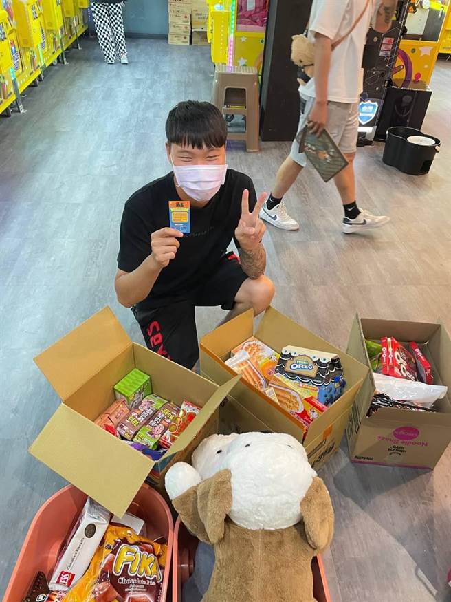 熊布丁亲子乐园暑假祭出「茶香车垫七宝任务」设计日行一善、打卡超人等23种有趣的任务，挑战成功即可获好礼。（冯惠宜摄）