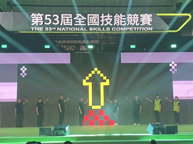 全国技能竞赛从1968年举办，至今年已迈入第53届，为使技职教育与职业训练蓬勃发展，今年共办理68个职类、1181位选手参赛，将于明天登场。（林良齐摄）