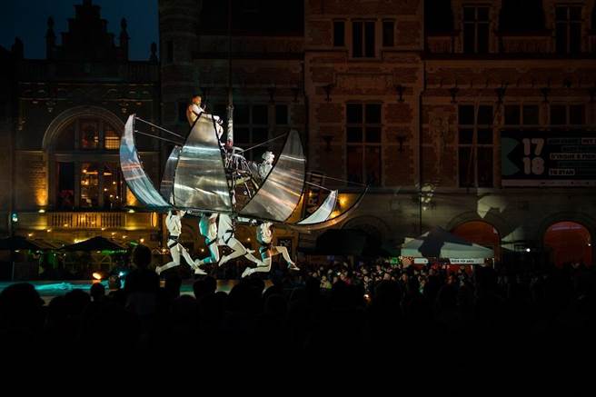 屏東夏日狂歡祭將於15日在潮州林後四林平地森林園區盛大開幕，縣府邀請西班牙的空中劇院表演名劇「唐吉軻德」為活動揭開序幕。（屏縣府提供／謝佳潾屏東傳真）