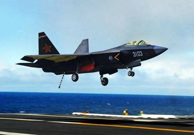 有挂鉤的歼-35是初期试验用的舰载版，透露中国航母将有新一代的舰载机。（图／新浪网）