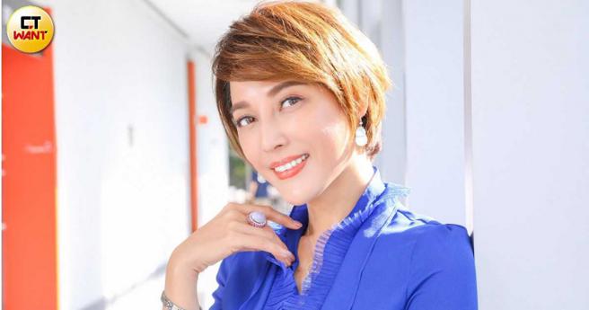 年轻时会将误会放进心里的李沛绫，受到陈美凤鼓励而看开。（图／赵文彬摄）