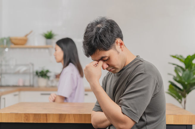 一名男子出于无聊，购买了2组打了折的DNA测试套件，没想到无心之举竟导致父母33年婚姻破裂。（示意图Shutter Stock）