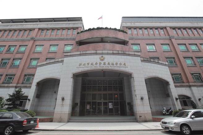 瑞芳命案！60歲男一刀刺進姊夫左胸後自戕昏迷。(翻攝自瑞芳分局臉書)
