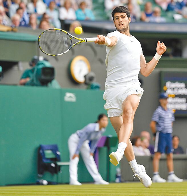 阿卡瑞兹（美联社）