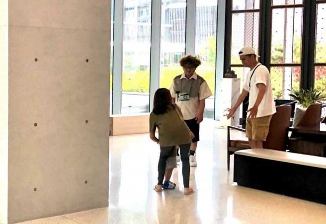 只停留一天、隔天纳豆等一行人就办理退房离开。（图／读者提供）