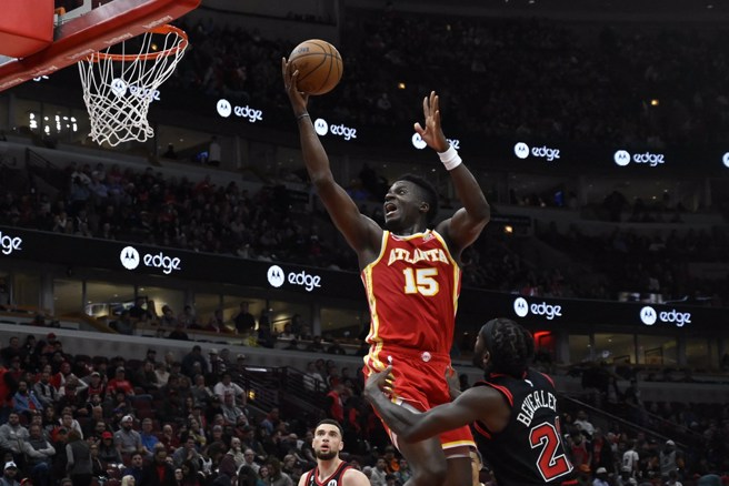 独行侠希望透过交易换来老鹰中锋卡培拉。(路透资料照)