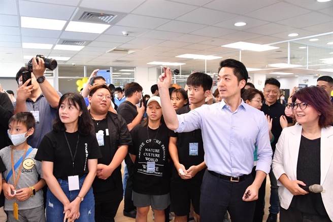 台北市建成綜合大樓歷經3年、耗資5.2億元，打造為公共托育、老人社區關懷據點、區民活動中心、里辦公處、少年服務中心、育兒資源培育中心等一站式服務。（台北市政府提供／劉彥宜台北傳真）