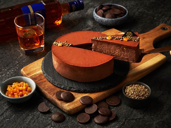 起士公爵「微醺橙香威士忌乳酪蛋糕」，6吋原价1280元。（起士公爵提供／朱世凯台北传真）