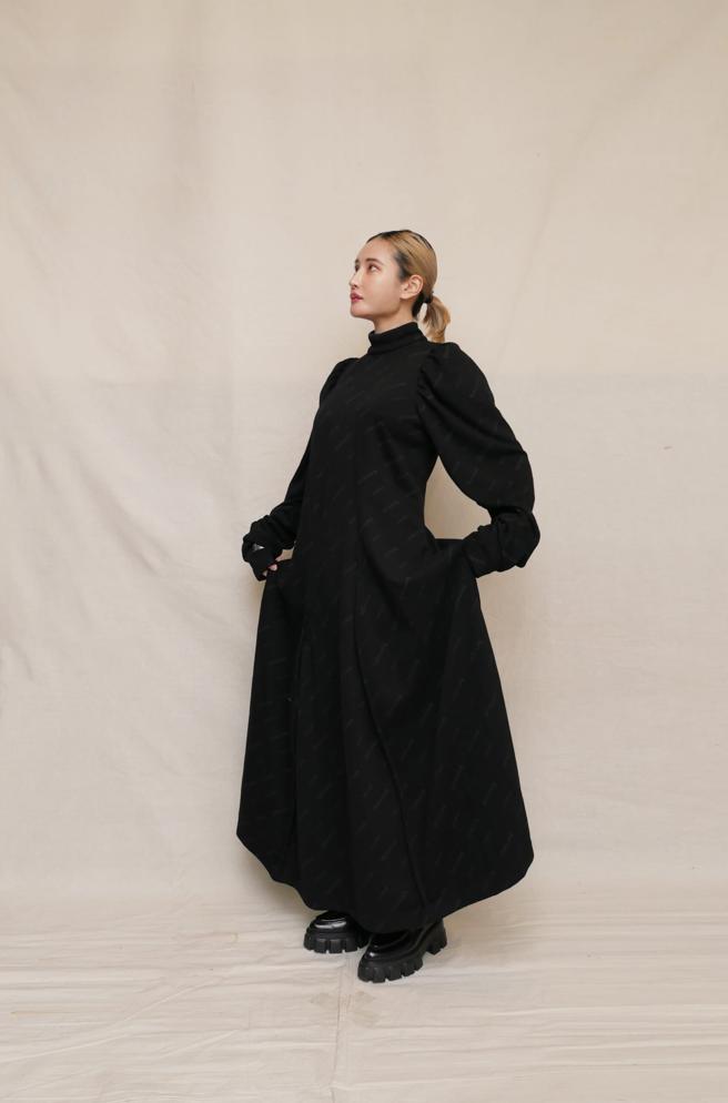 Seivson名稱以翻轉生活作為概念，設計師申子芹擅長透過解構式設計塑造剛柔並濟的女性氣質。（Seivson提供/林欣儀台北傳真）