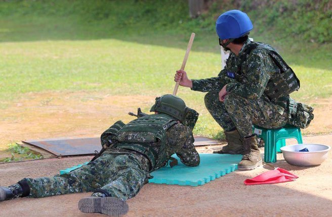 國防部長邱國政強調，兵役延長有其必要性。（示意圖/資料照片）