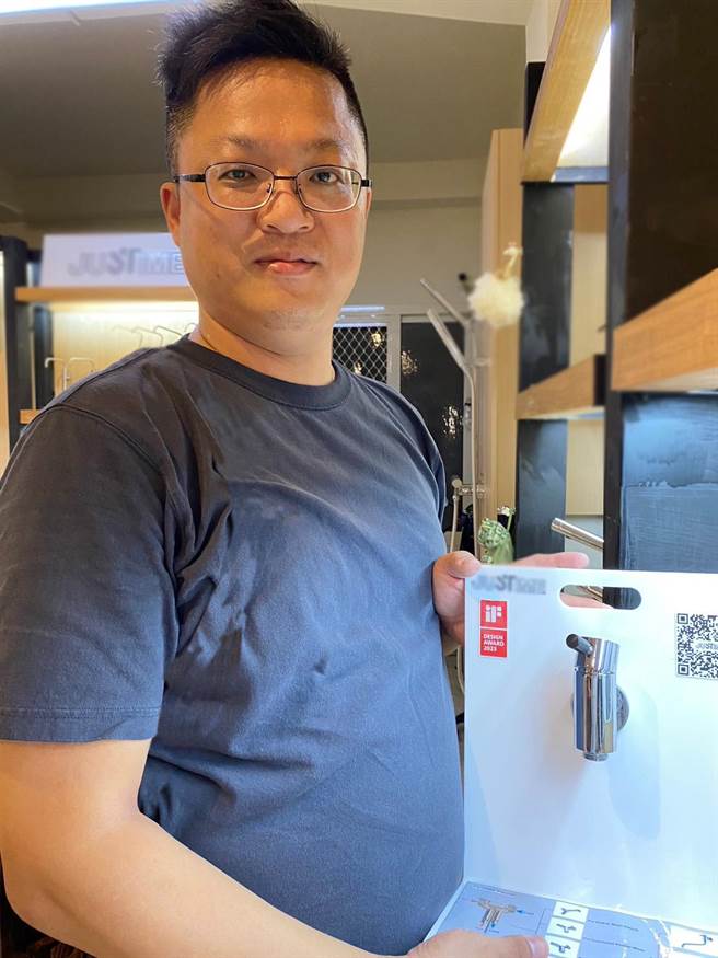 吴坦晋说，与各行各业接触后，意识到设计只是产品的一环，终极目标应是改善人们的生活。（吴坦晋提供／张毓翎台南传真）