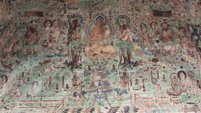 国际组织示警高温异常气候等情形，对敦煌壁画等中国文化遗产带来直接威胁，图为敦煌壁画临摹图。（吴泓勋摄）