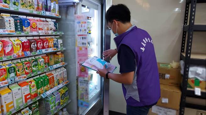 嘉義縣衛生局日前也針對冰店、飲料店、賣場及超市進行抽驗。（嘉義縣政府提供∕呂妍庭嘉義傳真）
