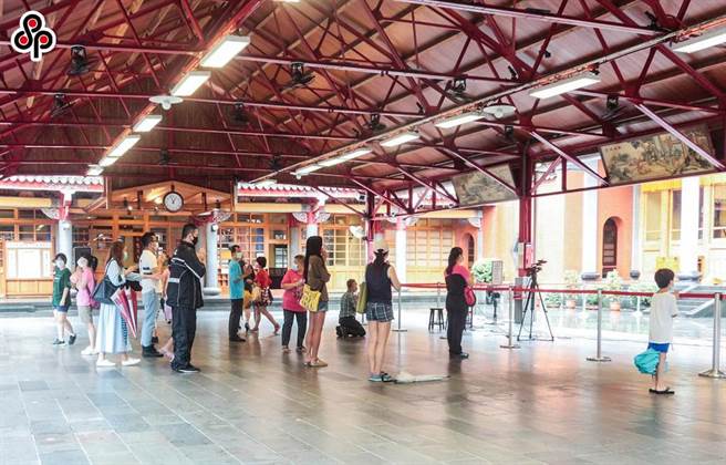 87歲張姓獨居老翁，2022底瞞著女兒，將市價逾億元的9戶房產，捐給行天宮，女兒於捐贈完成後2週才知道。（本報資料照片）