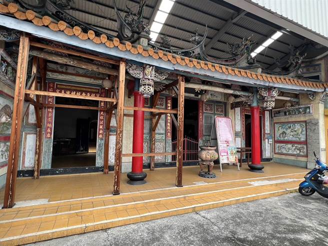 斗六市现存最古老寺庙建筑「真一寺」，歷经13年意见磨合及等待上级补助，今年终获文化部重视，核定1.65亿元修復。（周丽兰摄）