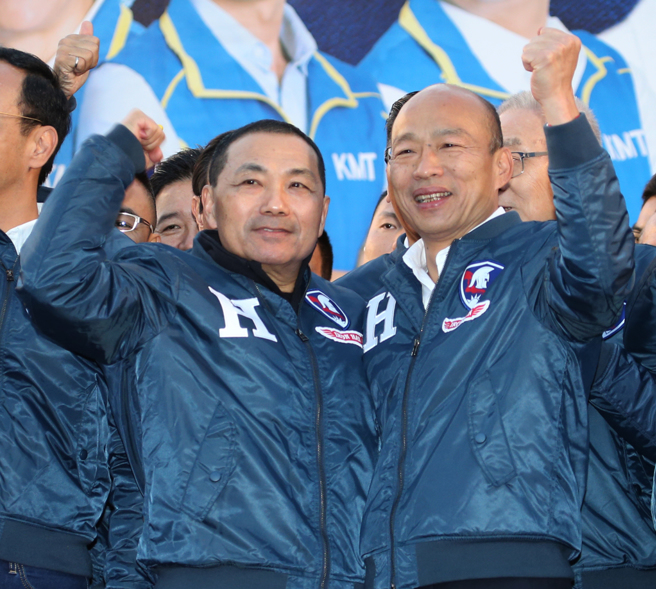 徐巧芯曝，藍營研議非綠整合，除了目前的總統參選人侯友宜(左)，韓國瑜(右)等也會納入評估。（中時資料照／陳君瑋攝）