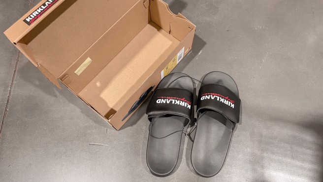 好市多過去也曾賣過科克蘭拖鞋。（圖／記者楊雅婷攝影）