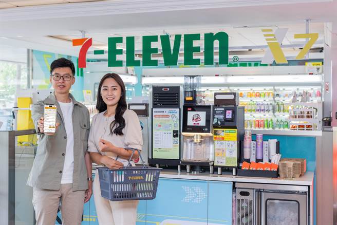 7-11携手工研院打造全台首家24小时营运、「拿了就走」的无人超商X-STORE7。（7-11提供／朱世凯台北传真）