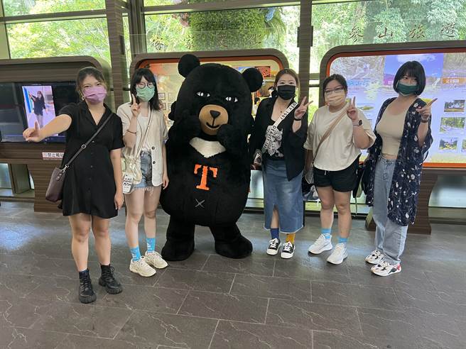 参山处呷凉节7月22日开跑  6大游客中心免费吃冰棒。（参山处提供／谢明俊苗栗传真）