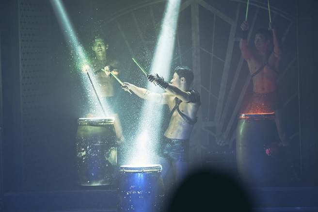 台湾观众也能看到韩国欧巴的超嗨热舞。（宽宏艺术提供）