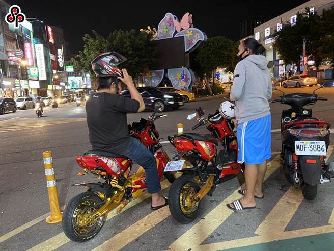 为协助未委托仲介的雇主，自行申请聘雇移工，2007年成立「直接聘雇联合服务中心」，採单一服务窗口。（报系资料照）