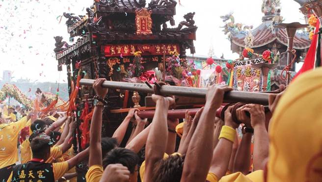 有大溪第二个过年美誉的农历6月24日，是关圣帝君圣诞，桃市府以大溪在地信仰民俗为主题策办文化节庆「大溪大禧」。(文化局提供／蔡依珍桃园传真)