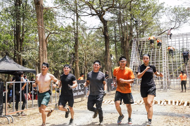 斯巴达障碍跑竞赛与台北捷运公司合作，10/14平溪开跑。(宽宽整合行销提供／黄邱伦台北传真)