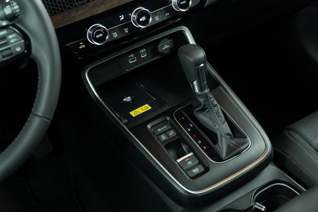 排檔座全新造型设计。（台湾本田提供／陈大任台北传真）