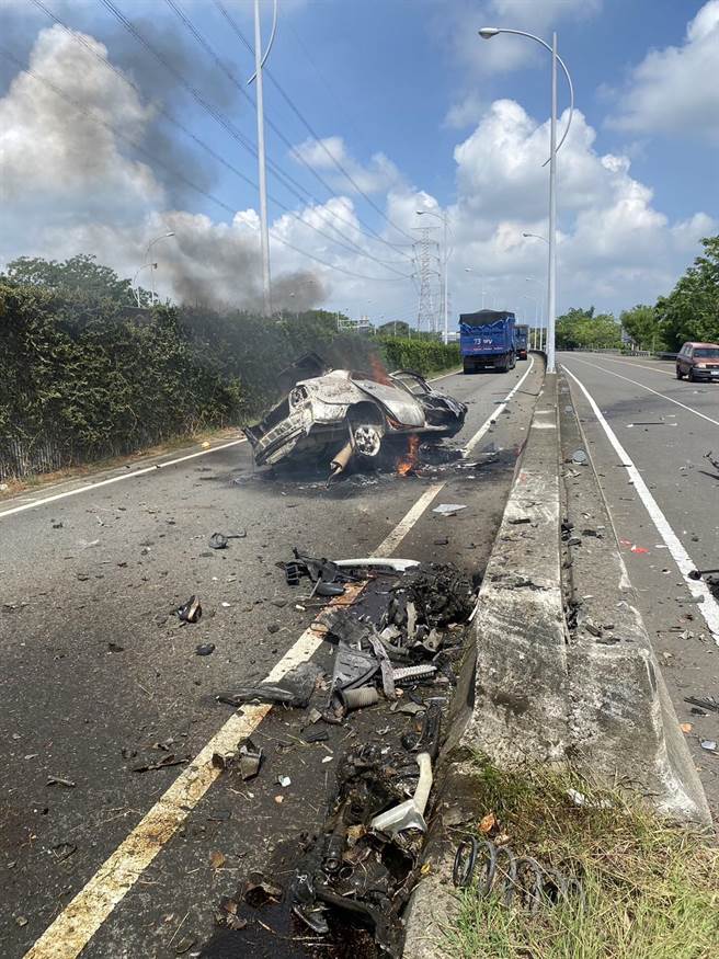 台南市消防局今天早上9點33分獲報，官田區171甲線往台84線21公里閘道口。（讀者提供／張毓翎台南傳真）
