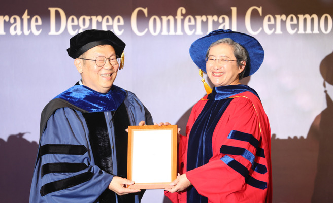 超微执行长苏姿丰。（图／中央社）