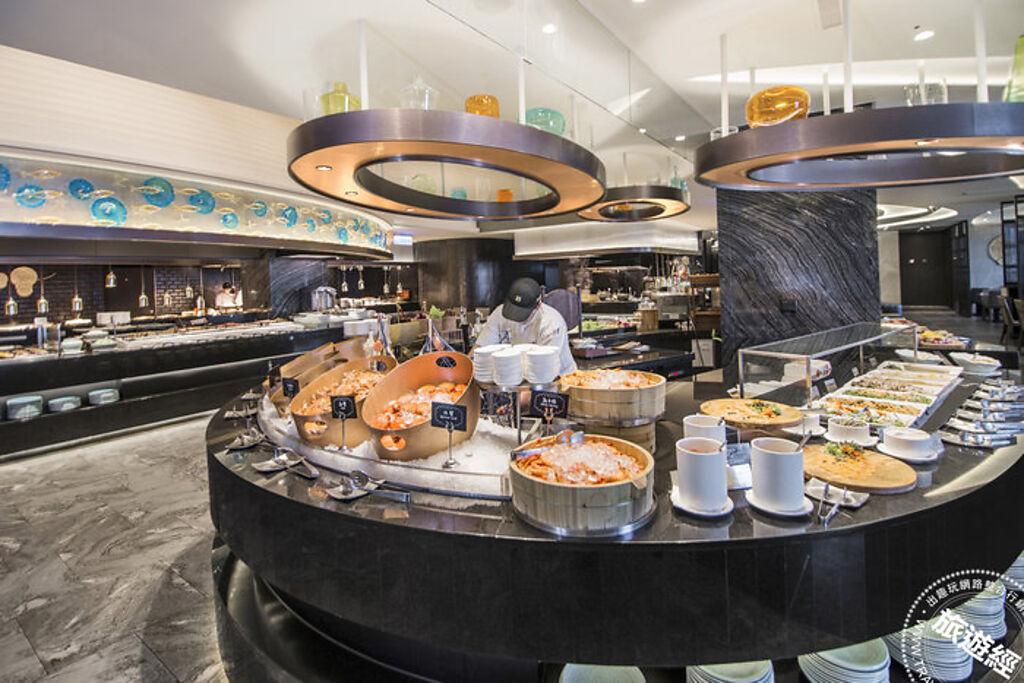 漢來美食旗下漢來海港自助餐廳目前共有7家分店，年營業額直逼21億