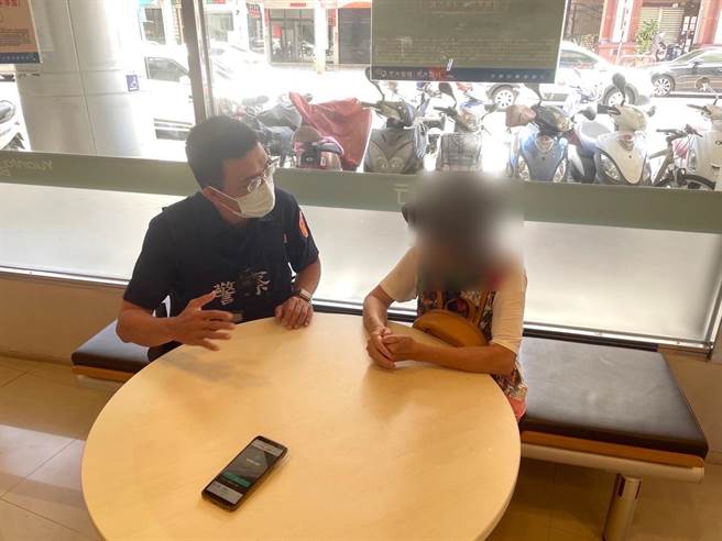 高雄7旬妇晕船美国海上钻油工程师，险沦为洗钱共犯。（翻摄照片／崔正纲高雄传真）