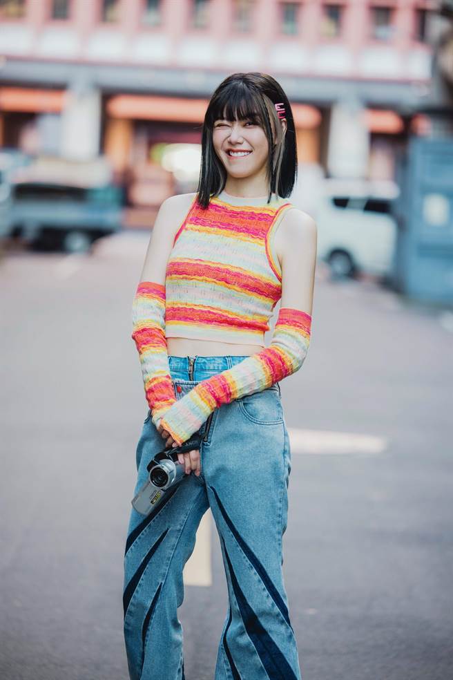 蔡恩雨近日推出第2張專輯。（華納音樂提供）