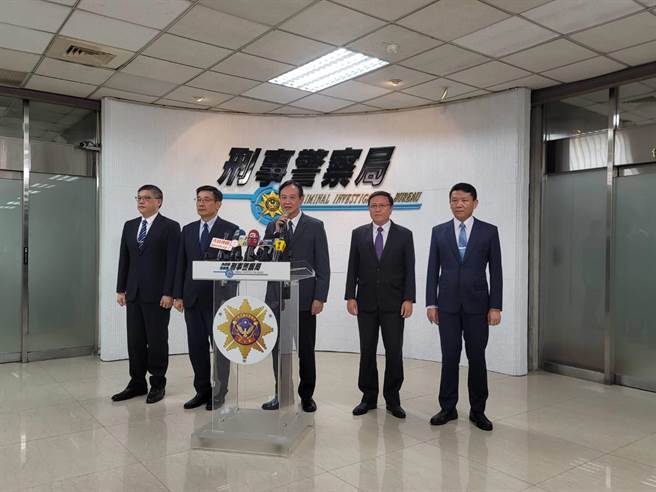 刑事局长周幼伟21日亲自主持打诈扫黑专案成果记者会。（林郁平摄）