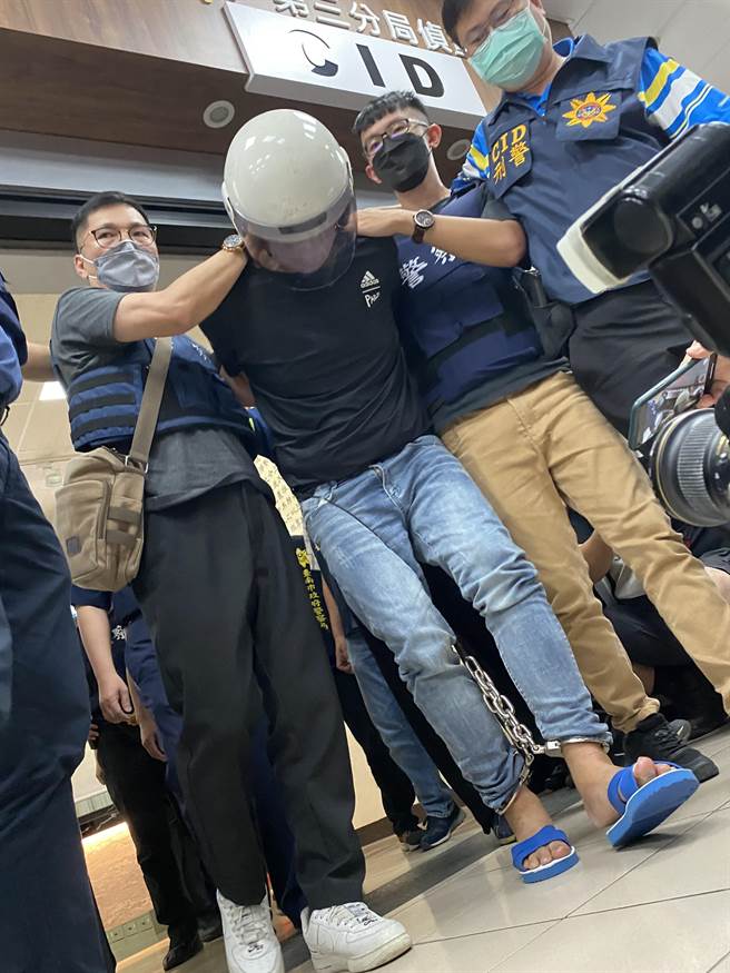 台南杀警案凶嫌林信吾司法精神鑑定及量刑鑑定报告出炉，台南地院下午开庭。(本报资料照片)