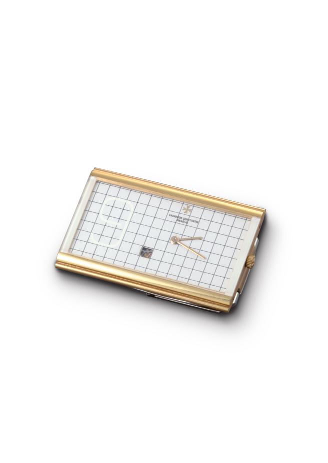 江詩丹頓1985年黃白雙色金袖扣表。（Vacheron Constantin提供／陶福媛台北傳真）