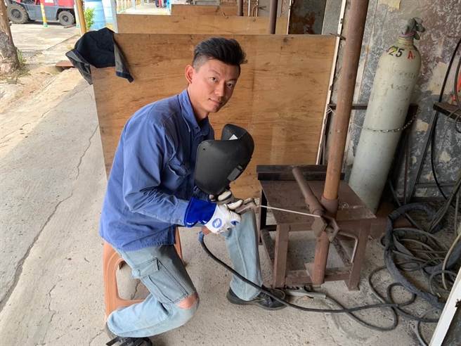 庄政霖参加「产业人才投资方案」顺利转换跑道并加薪。（桃竹苗分署提供／蔡明亘桃园传真）