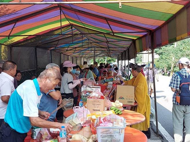 桃园大园拥有百年歷史的「龙树坑路祭」仪式，市府将于未来航空城公25公园内兴建纪念碑与路祭空间。（市议员徐其万提供／蔡明亘桃园传真）