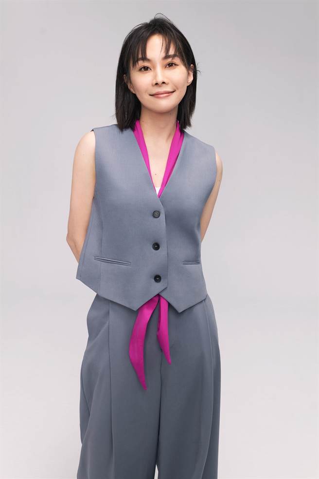 郑宜农日前在女巫店开唱。（边走边听有限公司提供）