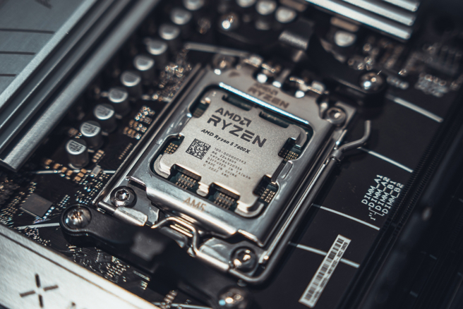 近日有韩媒称超微可能转单三星，AMD执行长苏姿丰回应说「不要相信」。（示意图/达志影像/shutterstock）