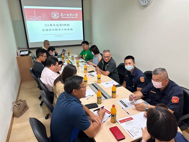 信义警分局与北医大合办交通安全会议。（翻摄照片／林郁平台北传真）