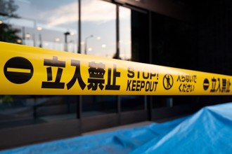 大阪電車隨機砍人 台灣網紅目擊「乘客頸部被刺傷」濺血