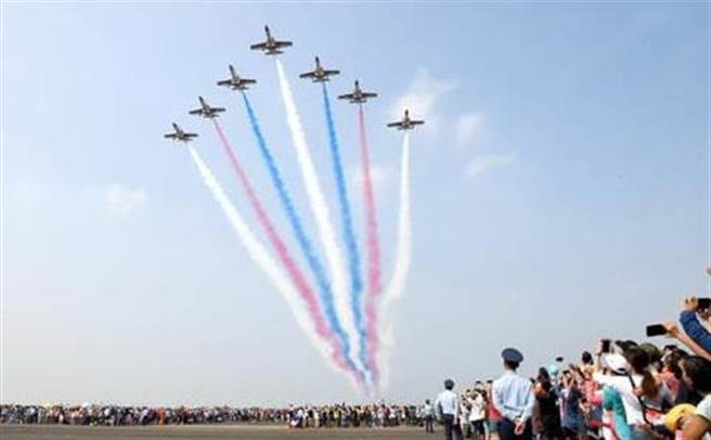 清泉崗「航空嘉年華活動」將在8月12日登場，展示軍事戰技、戰機及裝備。（本報資料照片）