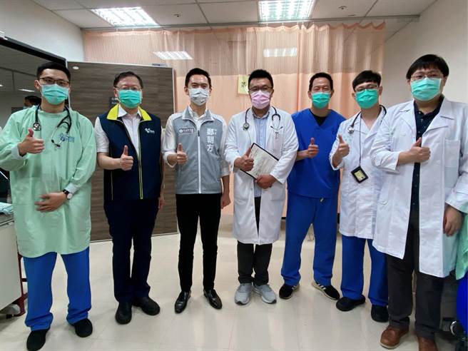 新竹台大分院於23日響應台大醫院128年院慶舉辦義診與親子存健康活動。（新竹台大分院提供／邱立雅竹縣傳真）