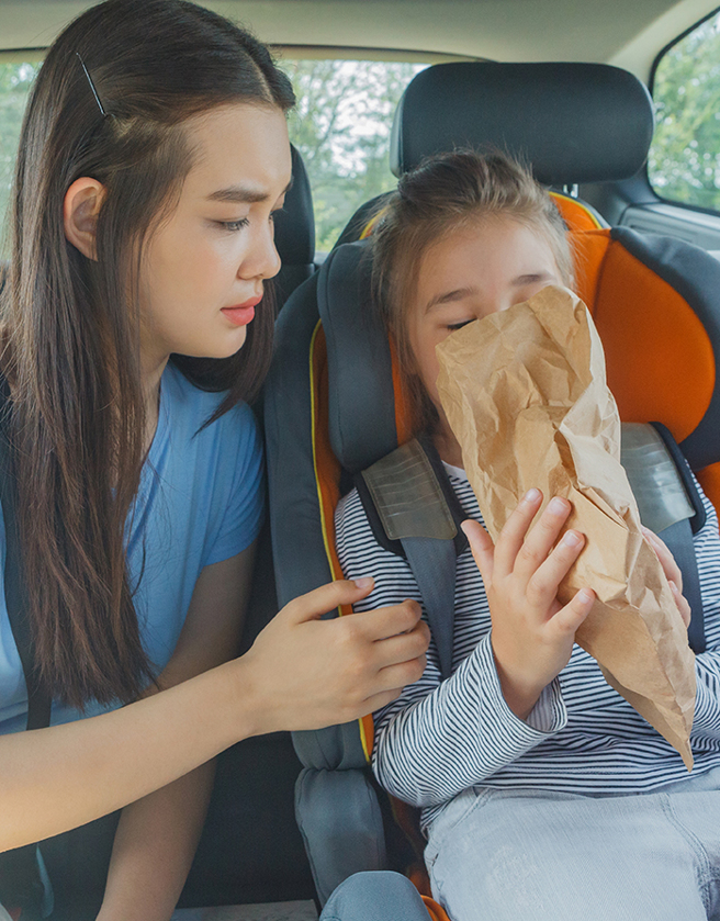 无腹痛、腹泻等肠胃性问题，却呕吐不止，很可能罹患了脑膜炎。（图／婴儿与母亲提供）