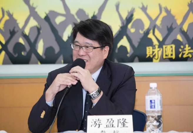 台灣民意基金會董事長游盈隆。（圖取自游盈隆臉書）