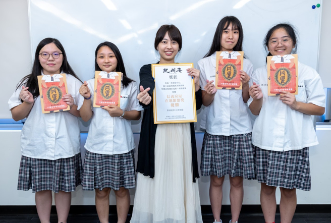 新庄丹凤高中校刊团队获得信义房屋在地关怀奖优胜。(图/信义房屋 提供)