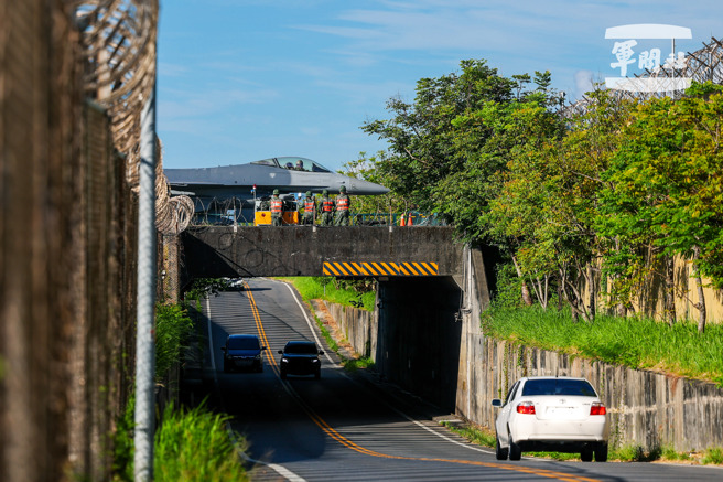 F-16V战机进行战力保存，持续守护民眾的日常。（军闻社提供）